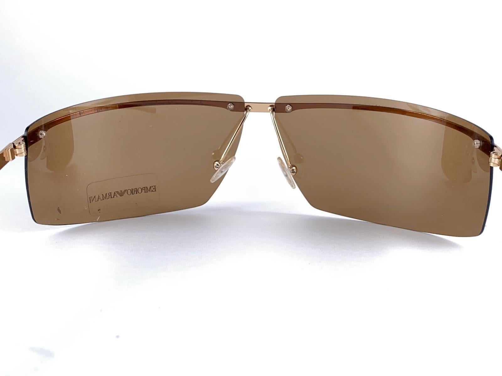 Marron New Vintage Giorgio Armani 9049 Semi Rimless Gold 2000's Sunglasses en vente