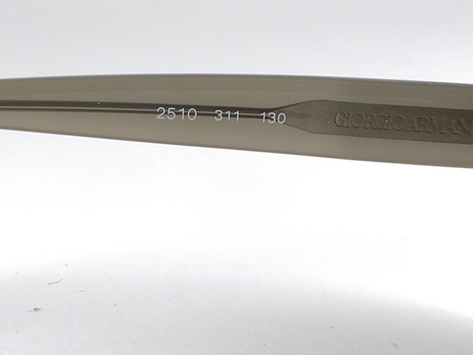 Women's or Men's New Vintage Giorgio Armani Oval Medium Grey 1990 Sunglasses