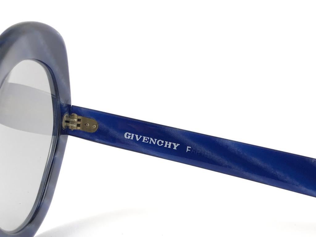 Women's or Men's New Vintage Givenchy Oversized Marbled Blue 1970's Sunglasses France For Sale
