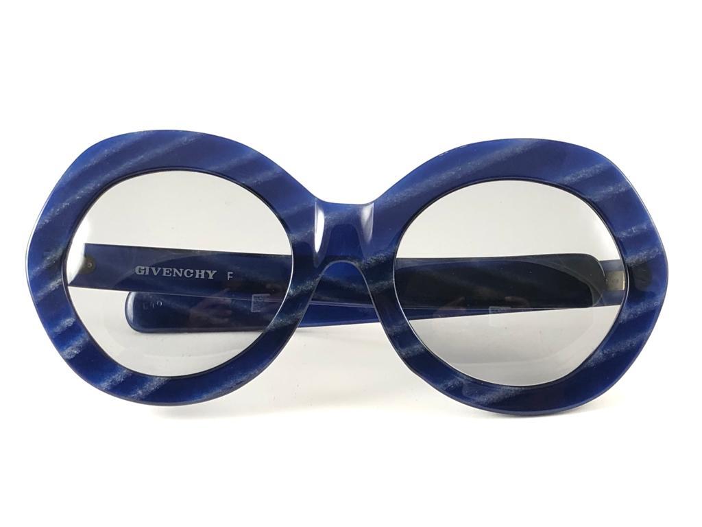 New Vintage Givenchy Oversized Marbled Blue 1970's Sunglasses France For Sale 2