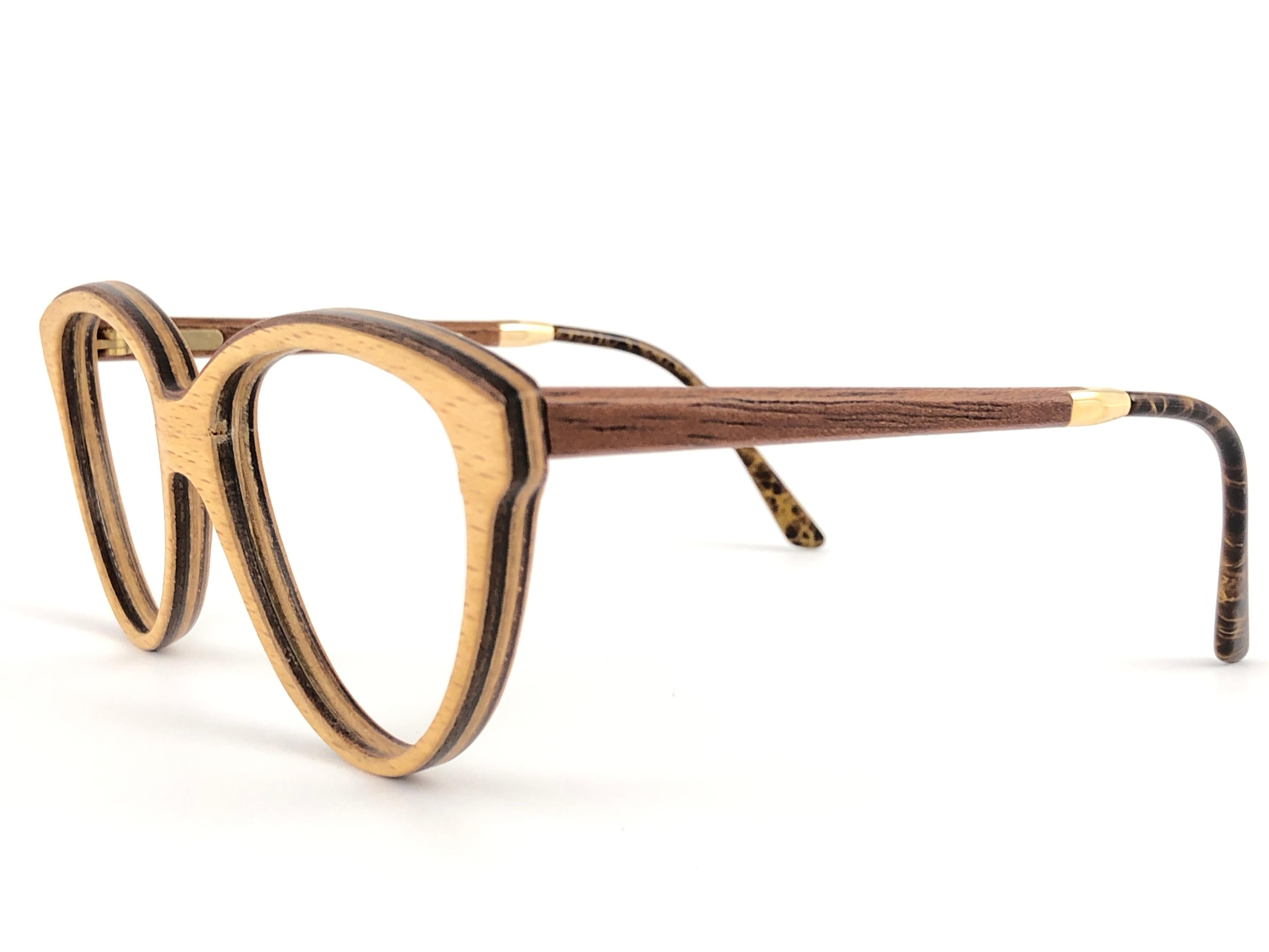 New Vintage Gold & Wood Cat Eye 606006 Genuine RX Glasses 1980's France For Sale 2