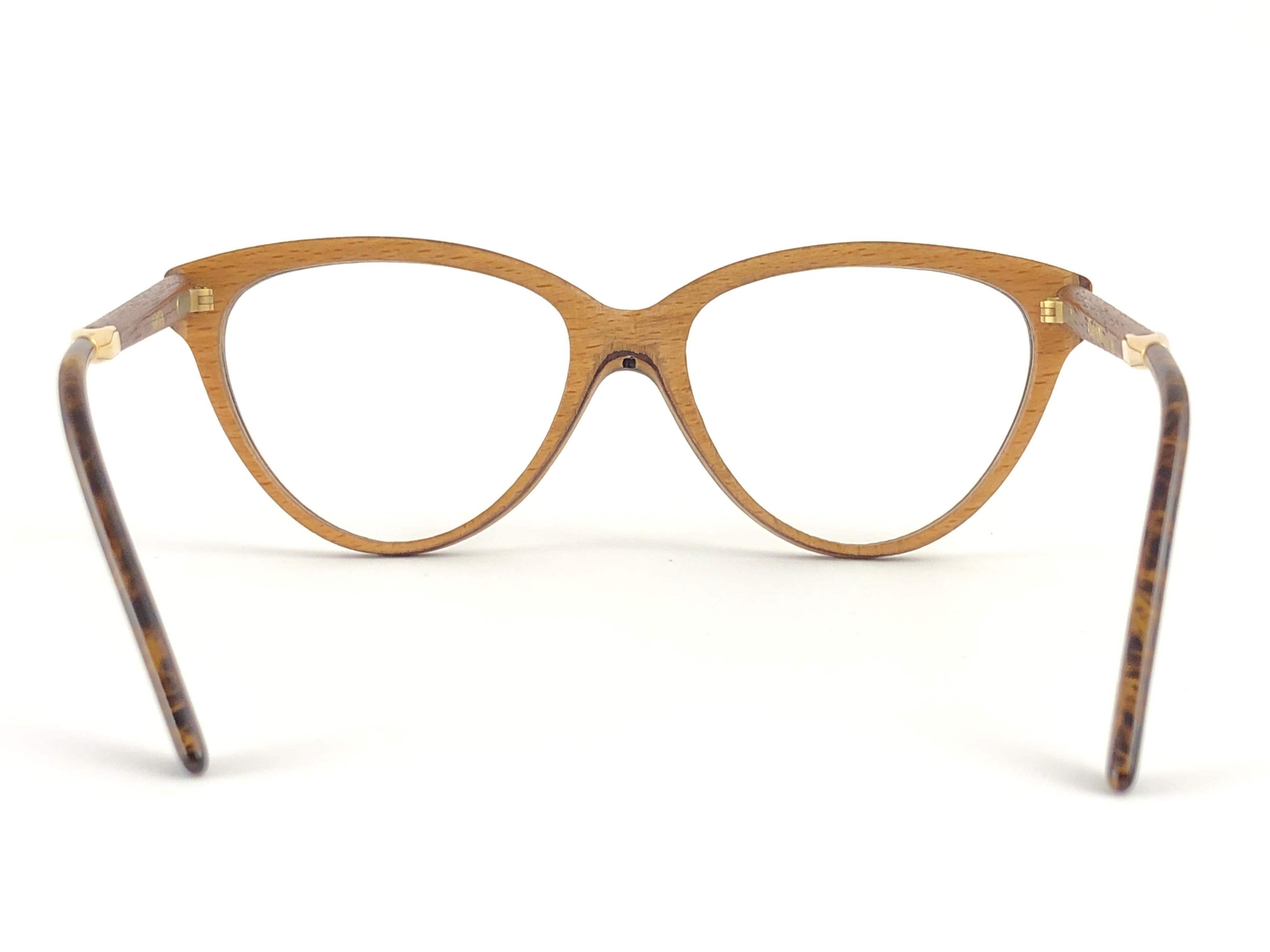 Gray New Vintage Gold & Wood Cat Eye 606006 Genuine RX Glasses 1980's France For Sale
