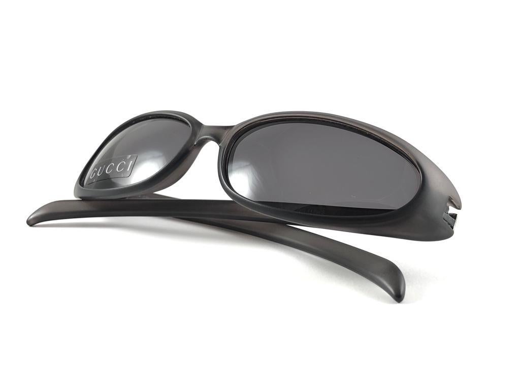 New Vintage Gucci 1189/S Black Mate Oval Frame Sunglasses 1990's Italy Y2K 6