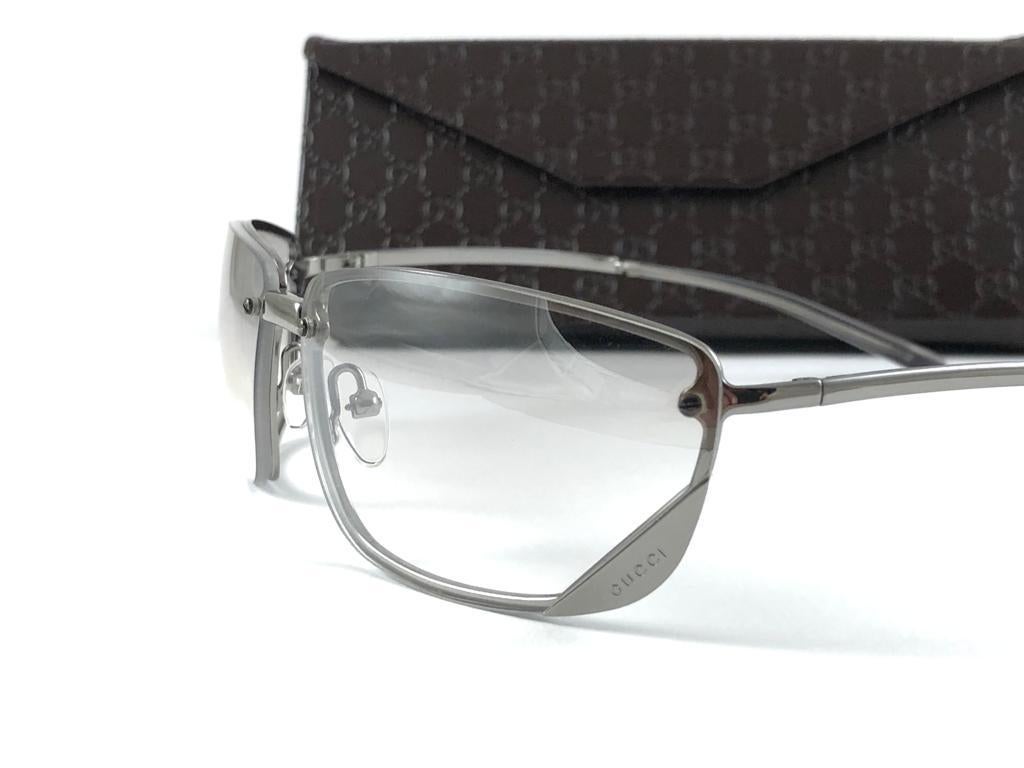 Women's New Vintage Gucci 1691/S Silver Frame Grey Lenses Sunglasses 90's Italy Y2K For Sale
