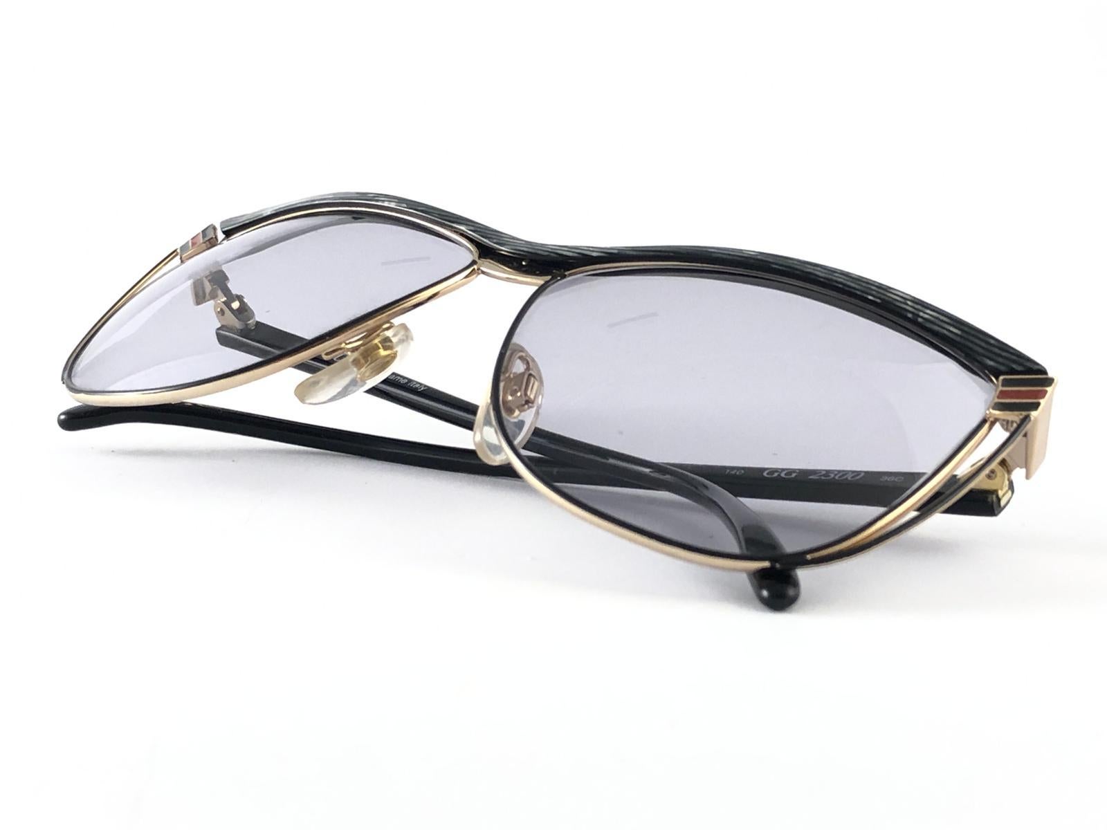 Gucci - Lunettes de soleil vintage marbrées grises 2300, fabriquées en Italie, années 1980, état neuf en vente 2