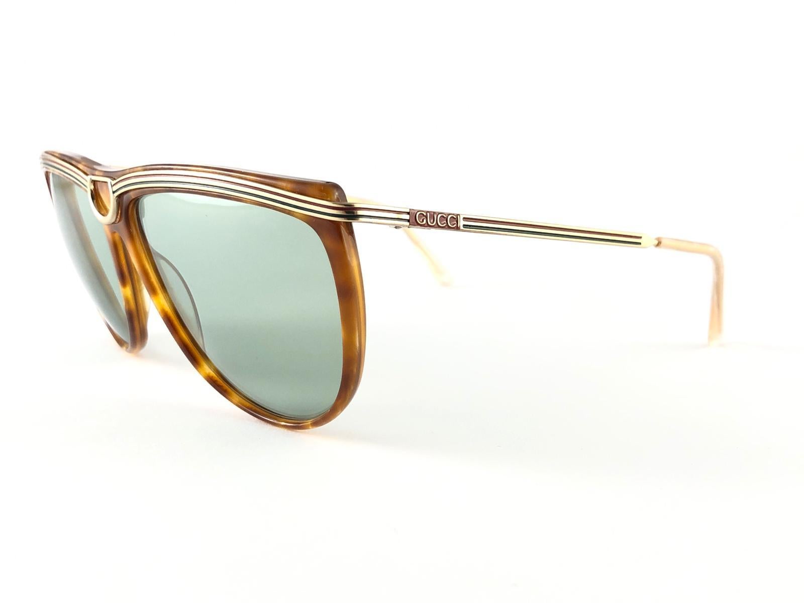 New Vintage Gucci 2303 S Tortoise & Gold Accents Sunglasses 1980's Made in Italy 1