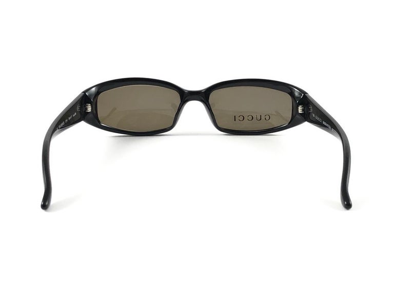 小物 GUCCI sunglasses vintage y2k oval BLK 小物 GUCCI sunglasses vintage y2k oval BLK Gucci 1990s Small