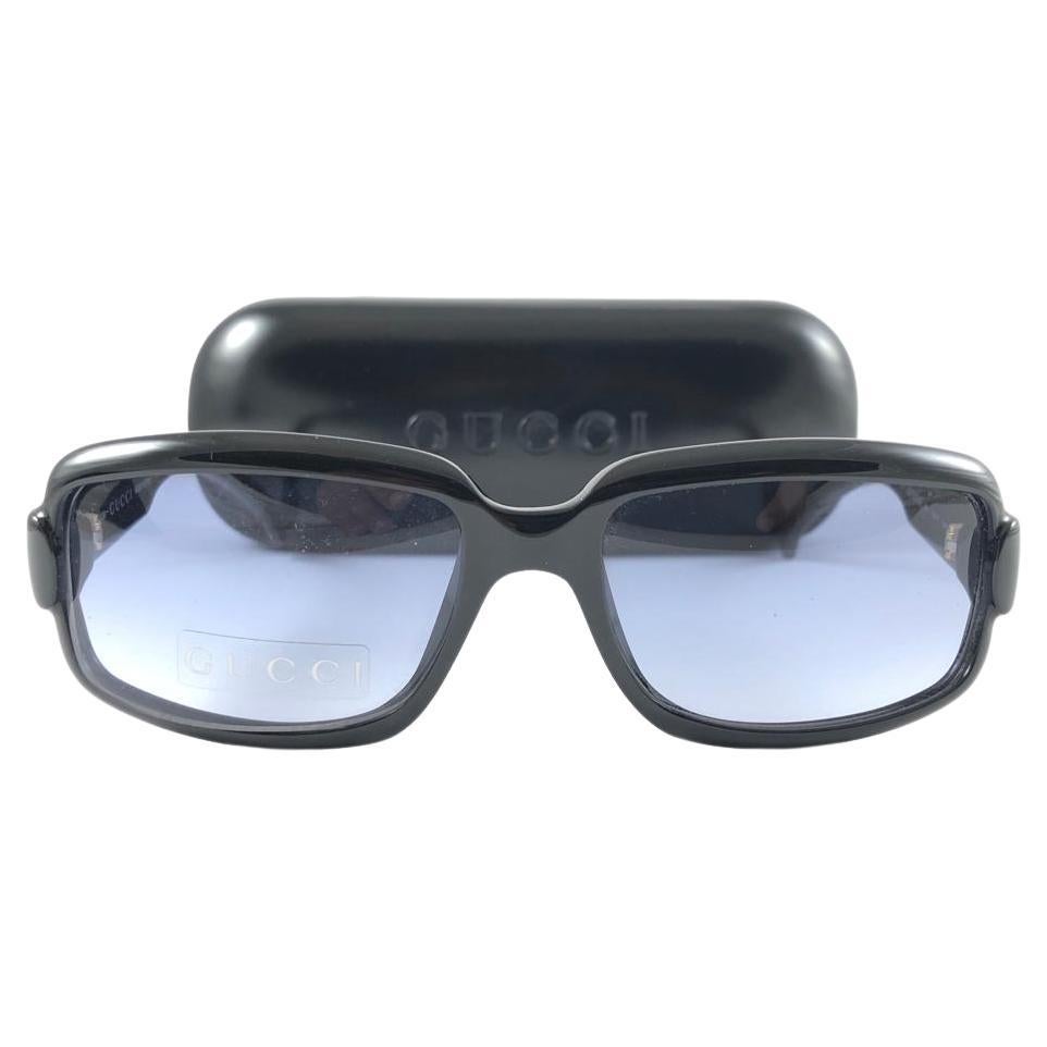 New Vintage Gucci 2475/S Black Optyl Sunglasses 1990's Made in Italy Y2K For Sale