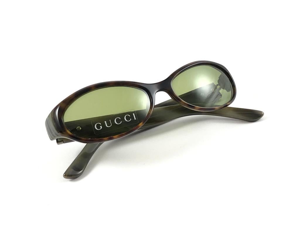 New Vintage Gucci 2504/S Tortoise Oval Sunglasses 1990's Made in Italy Y2K 7