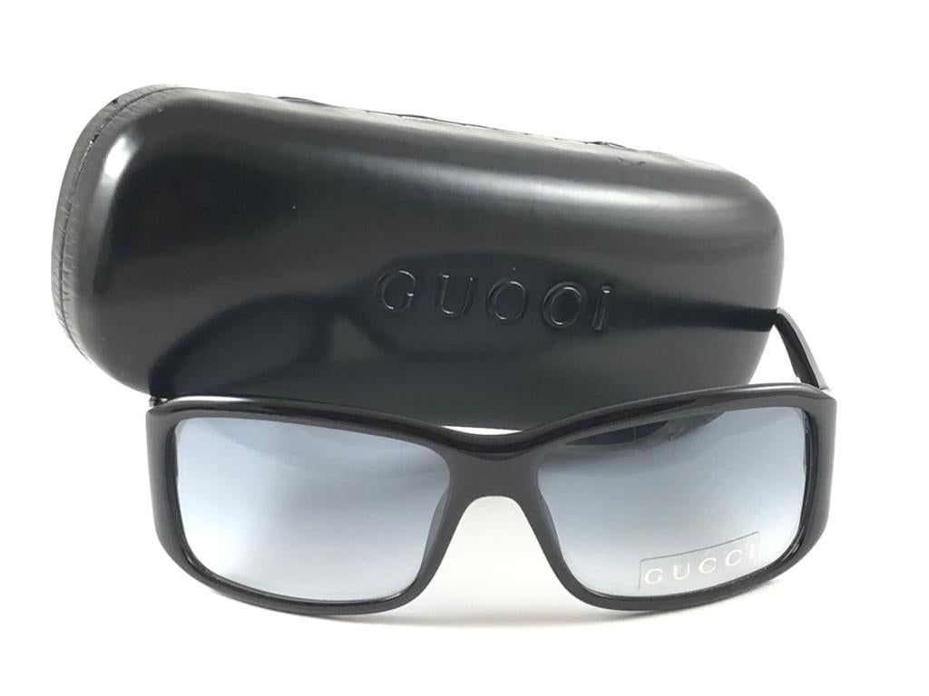 New Vintage Gucci 2550/S Black Optyl Sunglasses 1990's Made in Italy Y2K For Sale 8