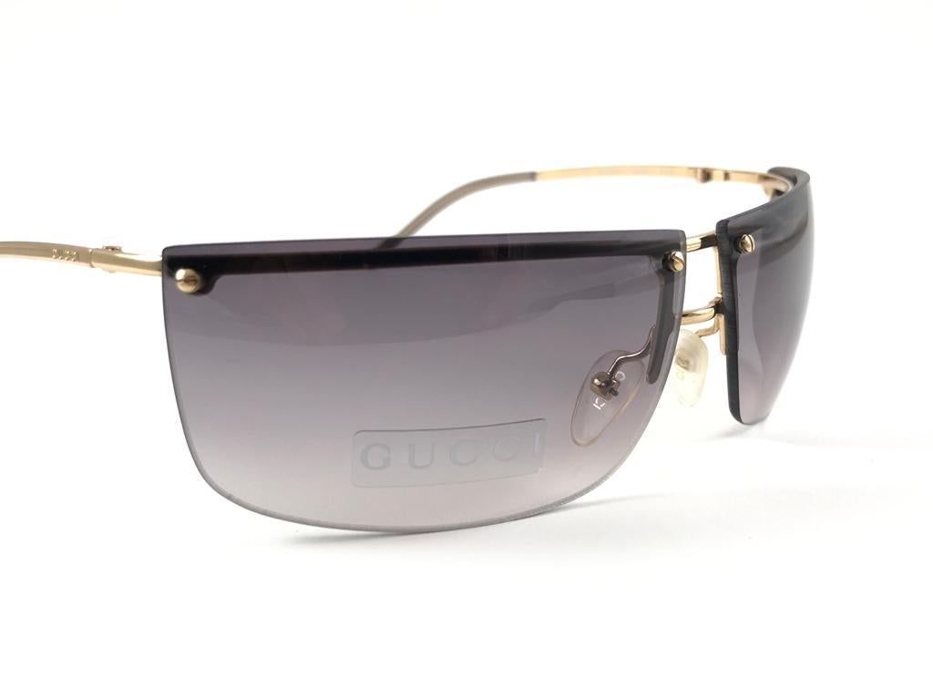 Neu Vintage Gucci 2653 Amethyst-Lenses mit halber Rahmen-Sonnenbrille, 90er Jahre, Italien Y2K im Zustand „Neu“ im Angebot in Baleares, Baleares