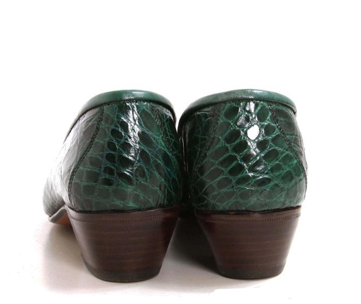 Gucci - Mocassins vintage en crocodile vert émeraude pour femme, état neuf, 36,5 B - US 6,5 Neuf - En vente à Montgomery, TX