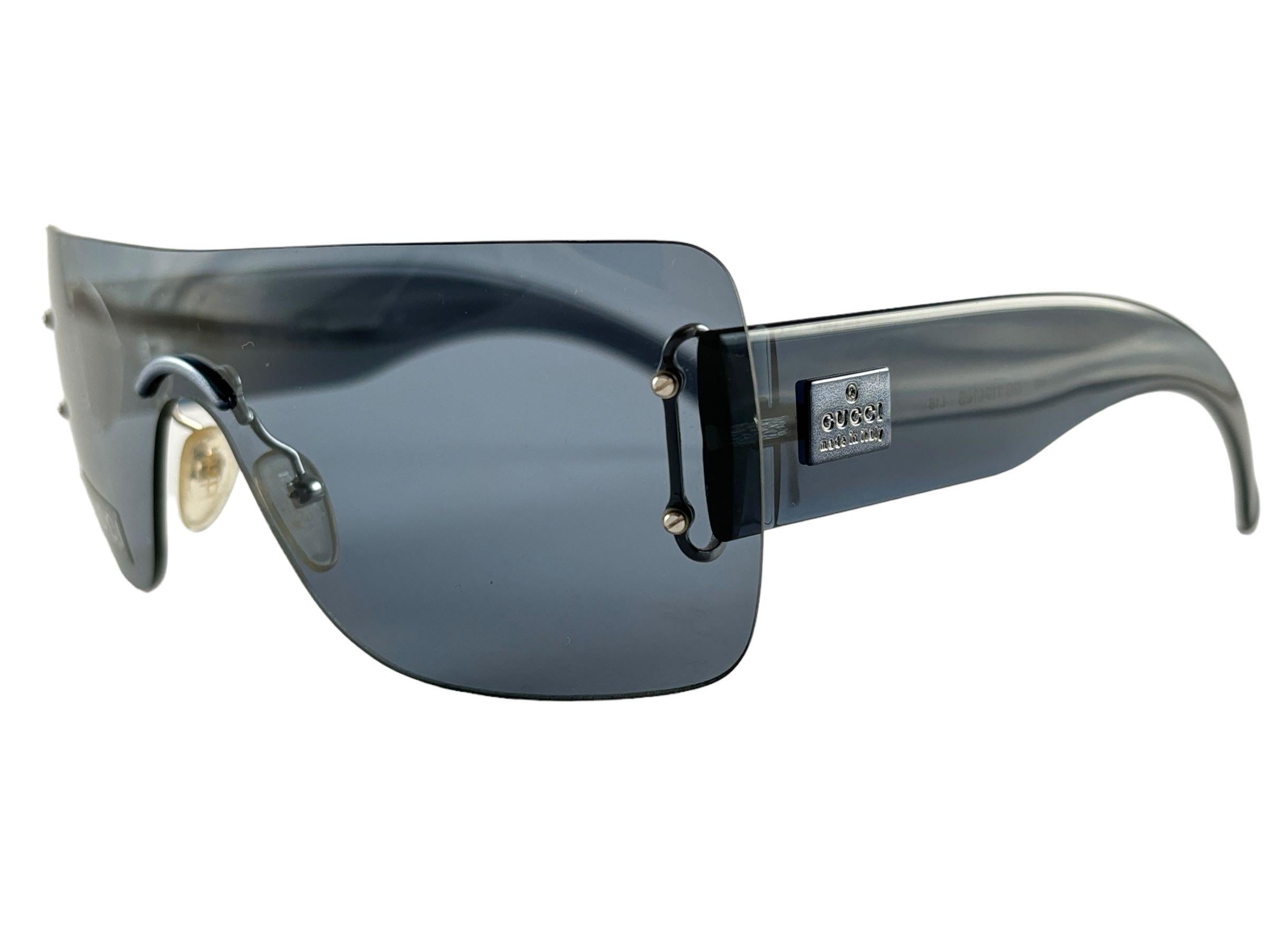 New Vintage Gucci GG 1194/N/S Blue Screen Sunglasses 1990's Made in Italy Y2K Pour femmes en vente