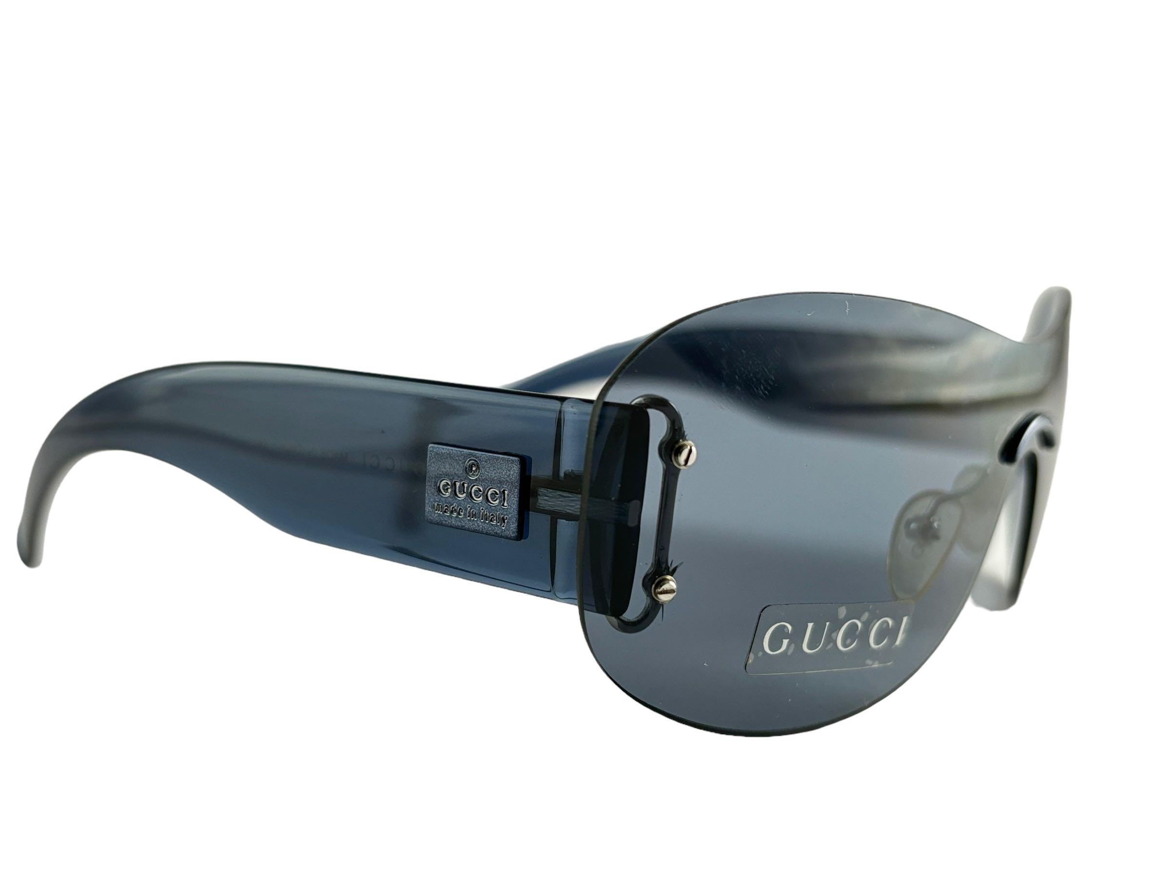 New Vintage Gucci GG 2448 Grey Screen Sunglasses 1990's Made in Italy Y2K en vente 1