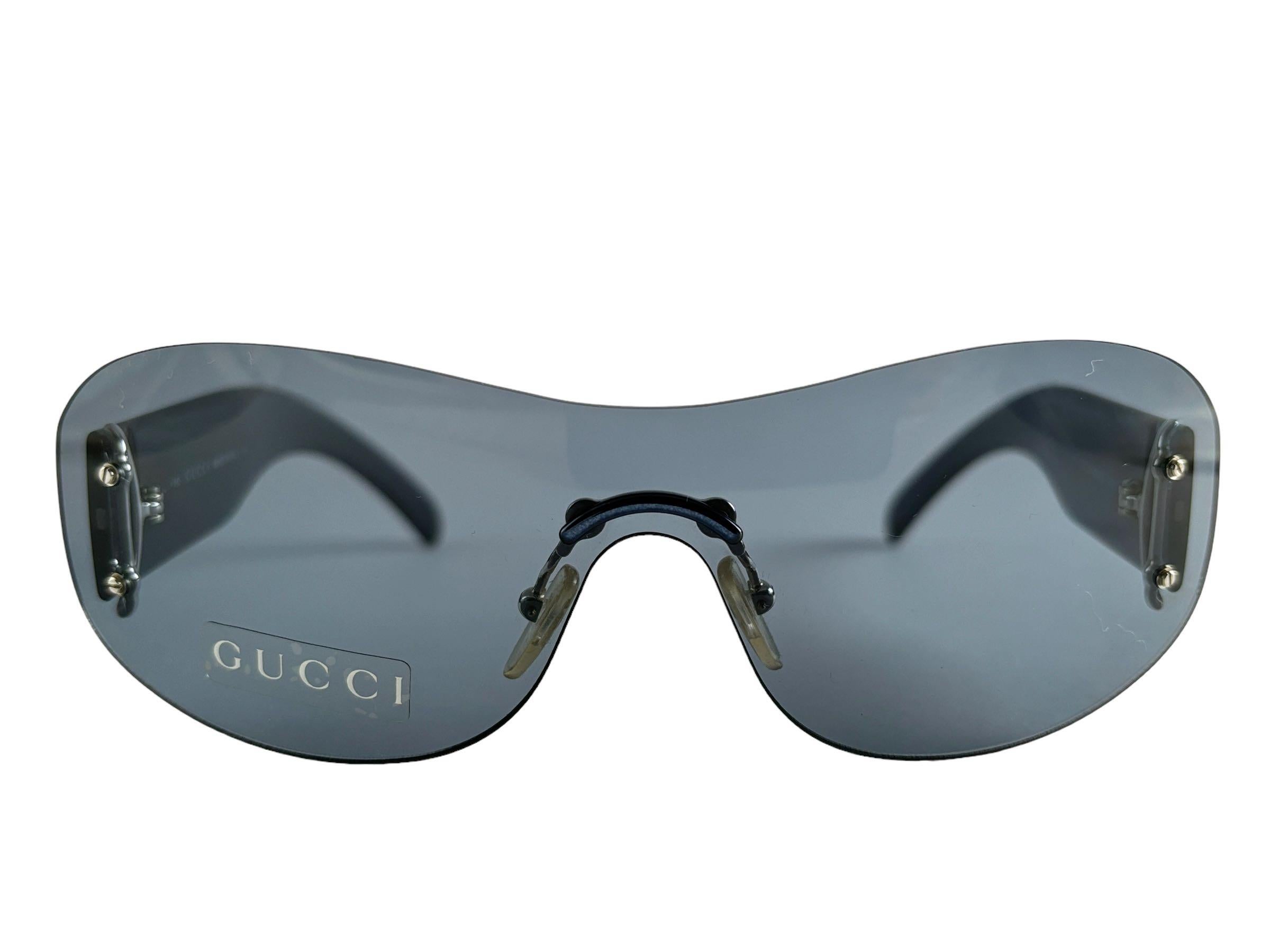 New Vintage Gucci GG 2448 Grey Screen Sunglasses 1990's Made in Italy Y2K en vente 3