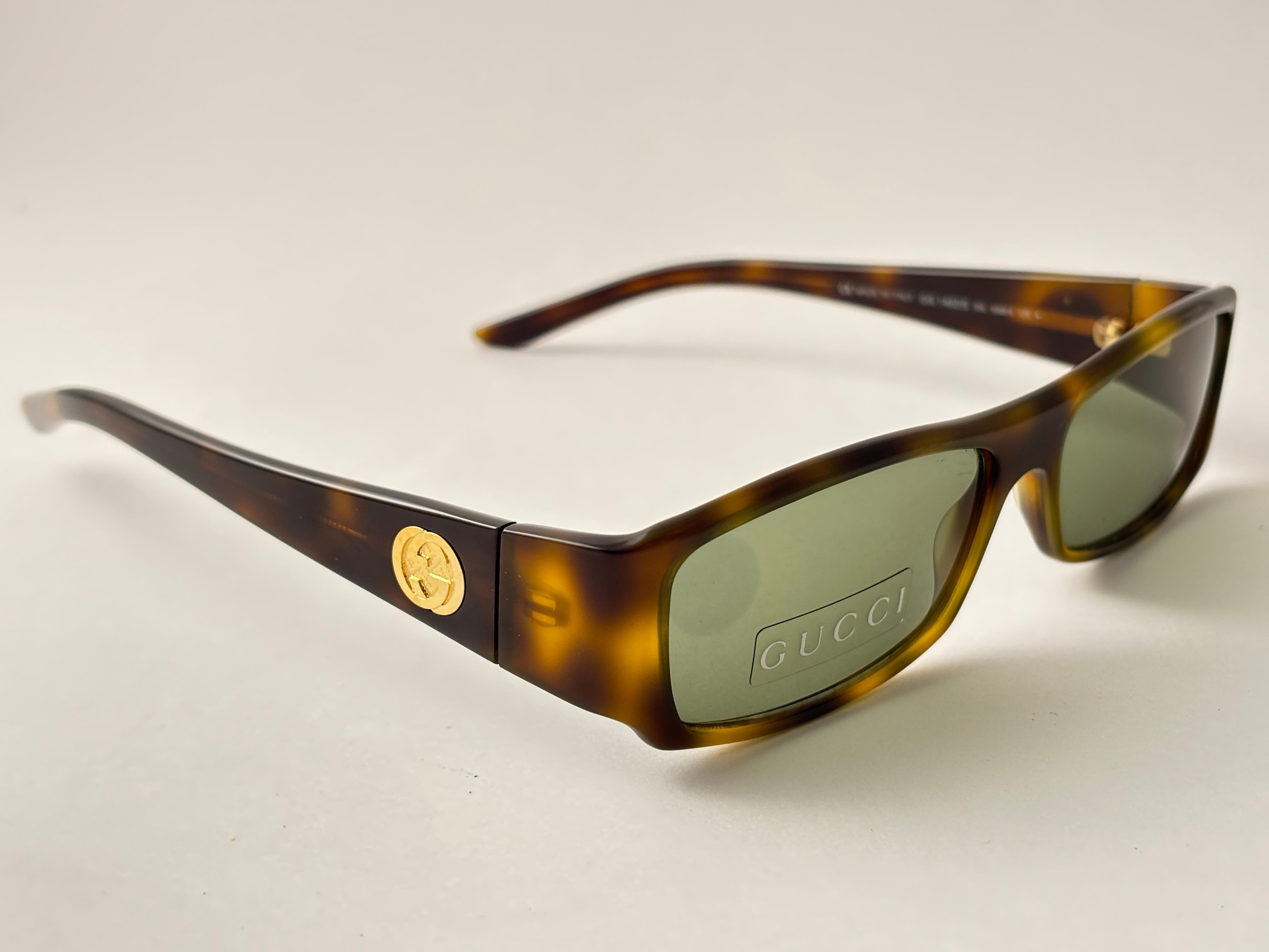 Neue Vintage Gucci GG Schildkröte schlanke Sonnenbrille Y2K 1990er Jahre Made in Italy Y2K (Braun) im Angebot