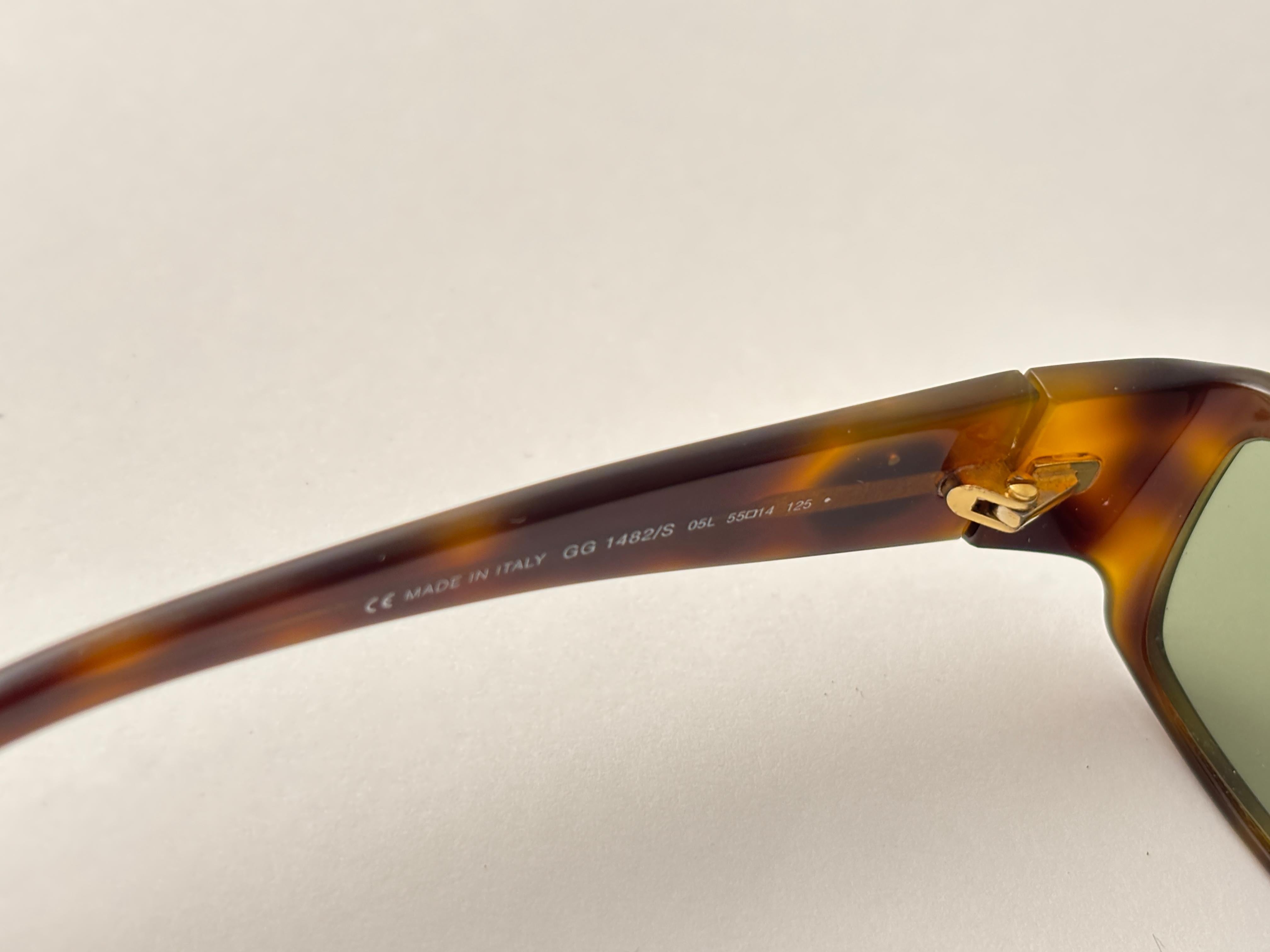 Neue Vintage Gucci GG Schildkröte schlanke Sonnenbrille Y2K 1990er Jahre Made in Italy Y2K Damen im Angebot