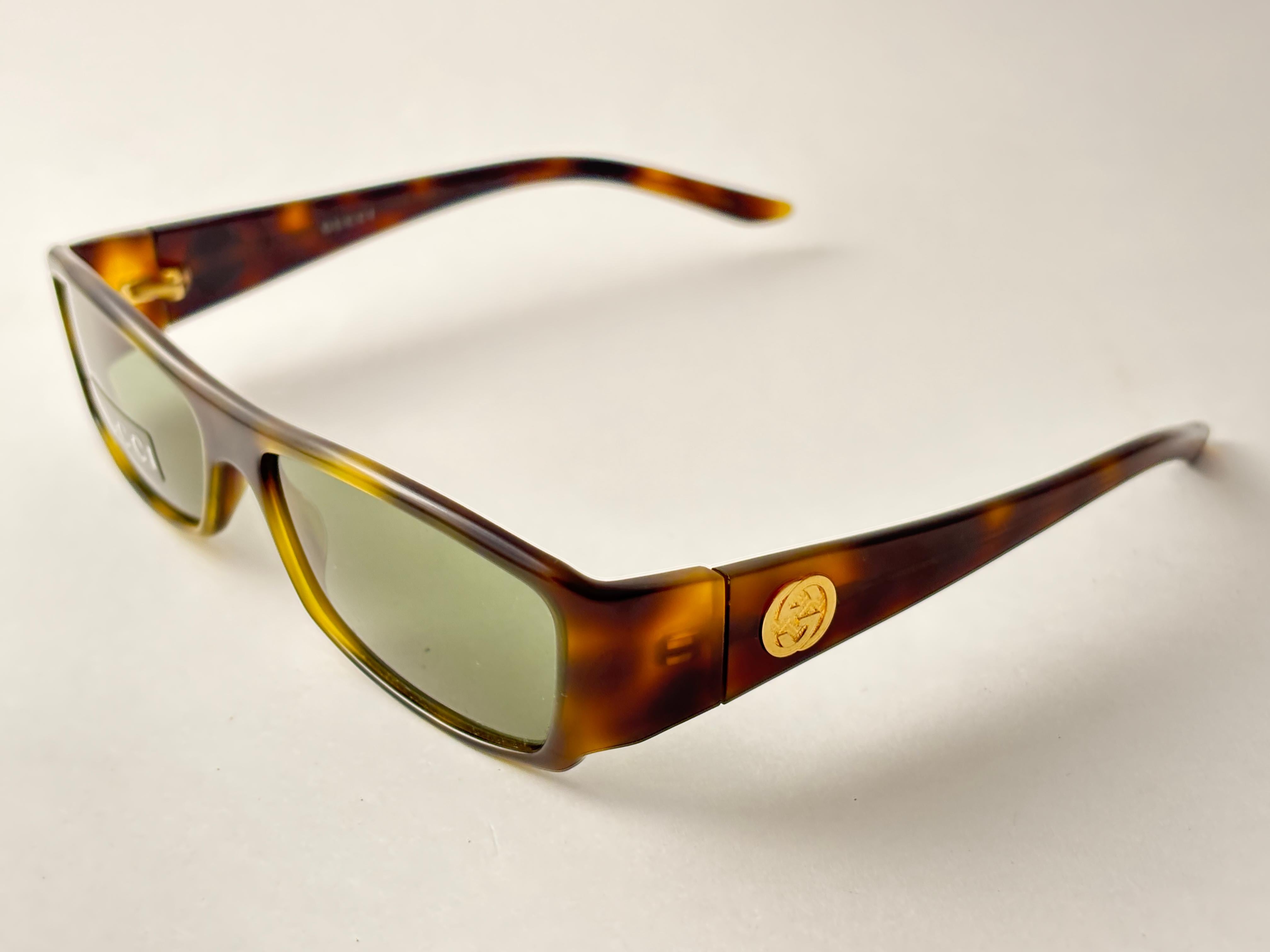 Neue Vintage Gucci GG Schildkröte schlanke Sonnenbrille Y2K 1990er Jahre Made in Italy Y2K im Angebot 2