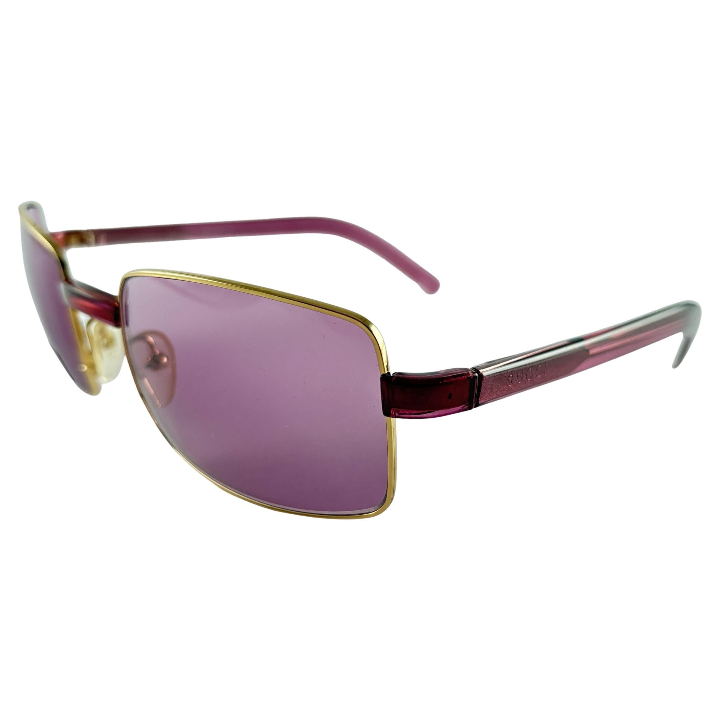 New Vintage Gucci Rimless Y2K Rose Gradient Rimless Sunglasses.
Neuf, jamais porté ni exposé. 
Cet article présente des signes d'usure sur les lentilles en raison de près de 30 ans de stockage. Fabriquées en Italie.

Avant                     13  