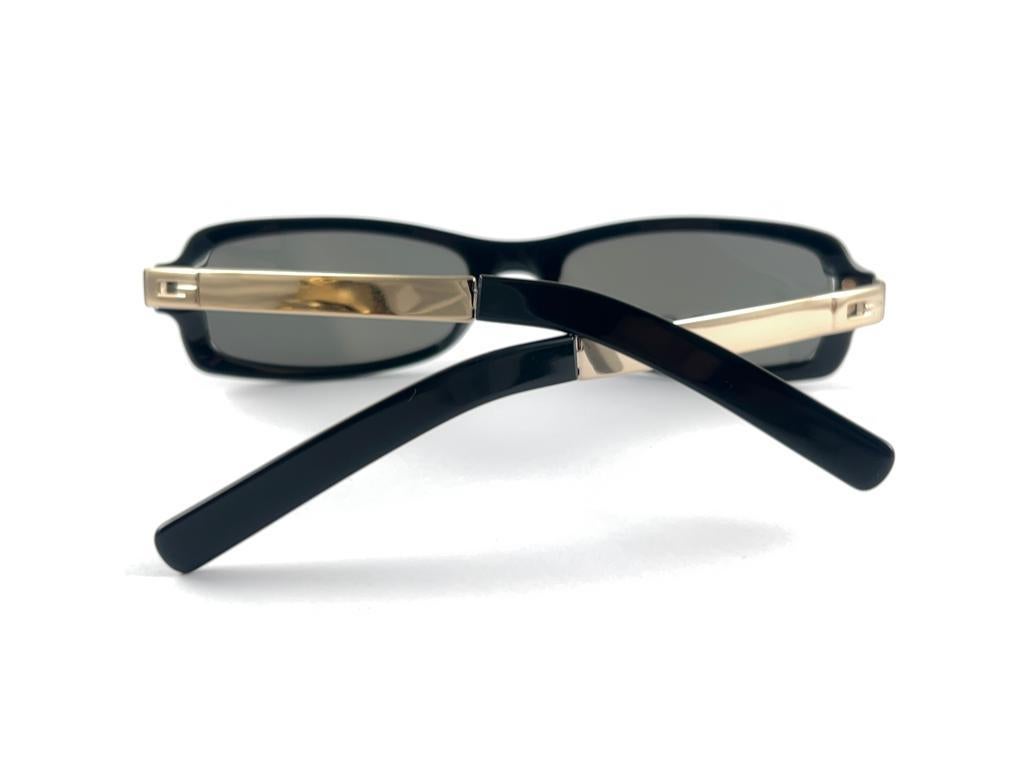 New Vintage Gucci GG2555 Tom Ford Era Sunglasses 1990's Made in Italy Y2K In New Condition In Baleares, Baleares