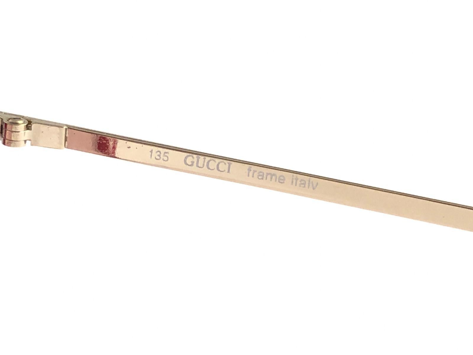 New Vintage Gucci 2303 Gold & Burgundy Accents Sunglasses 1980's Made in Italy en vente 1
