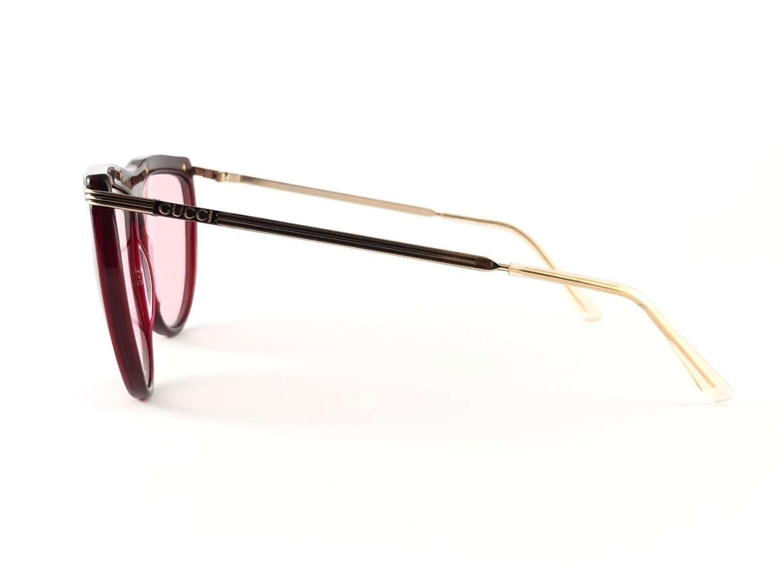 New Vintage Gucci 2303 Gold & Burgundy Accents Sunglasses 1980's Made in Italy For Sale 1