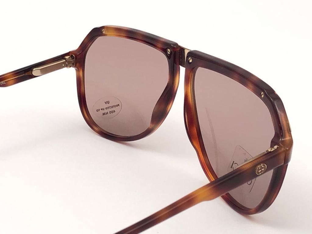 New Vintage Gucci Tortoise Aviator Sunglasses 1980's Made in Italy In New Condition In Baleares, Baleares