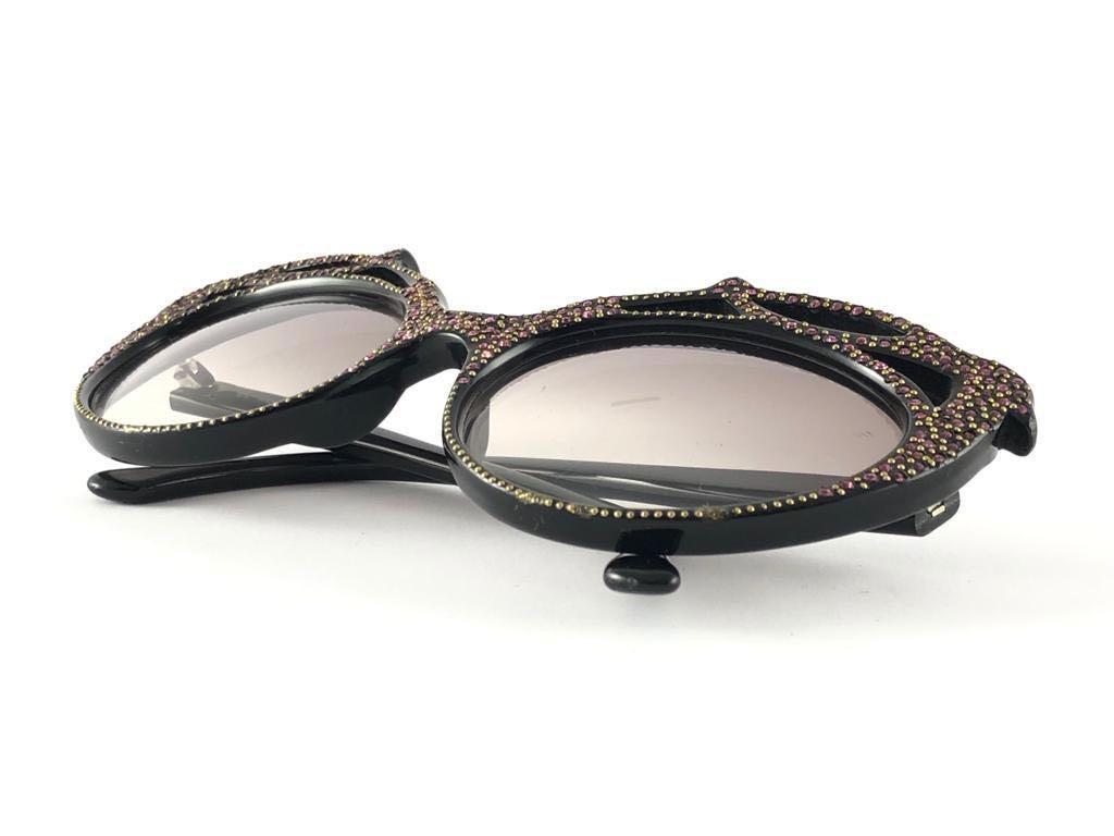 Gray New Vintage IDC 102 Bird Rhinestones Accented Sunglasses France 1990's For Sale