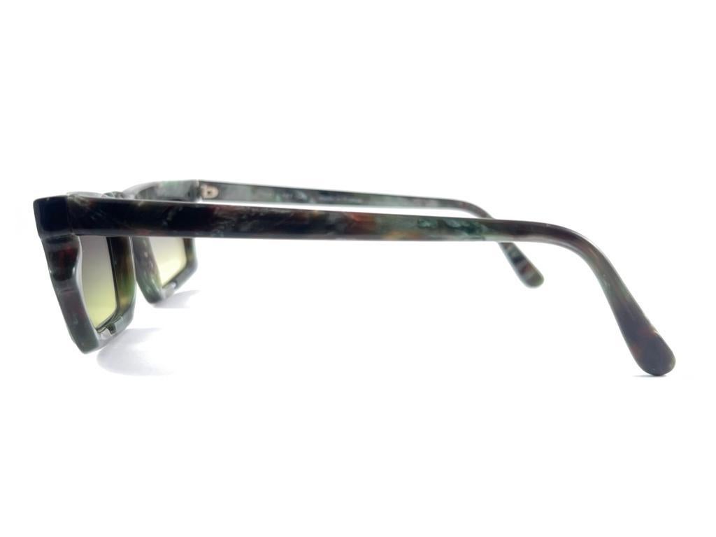 New Vintage IDC 767 Green Marbled Rectangular Sunglasses 1980's Made in France  en vente 6