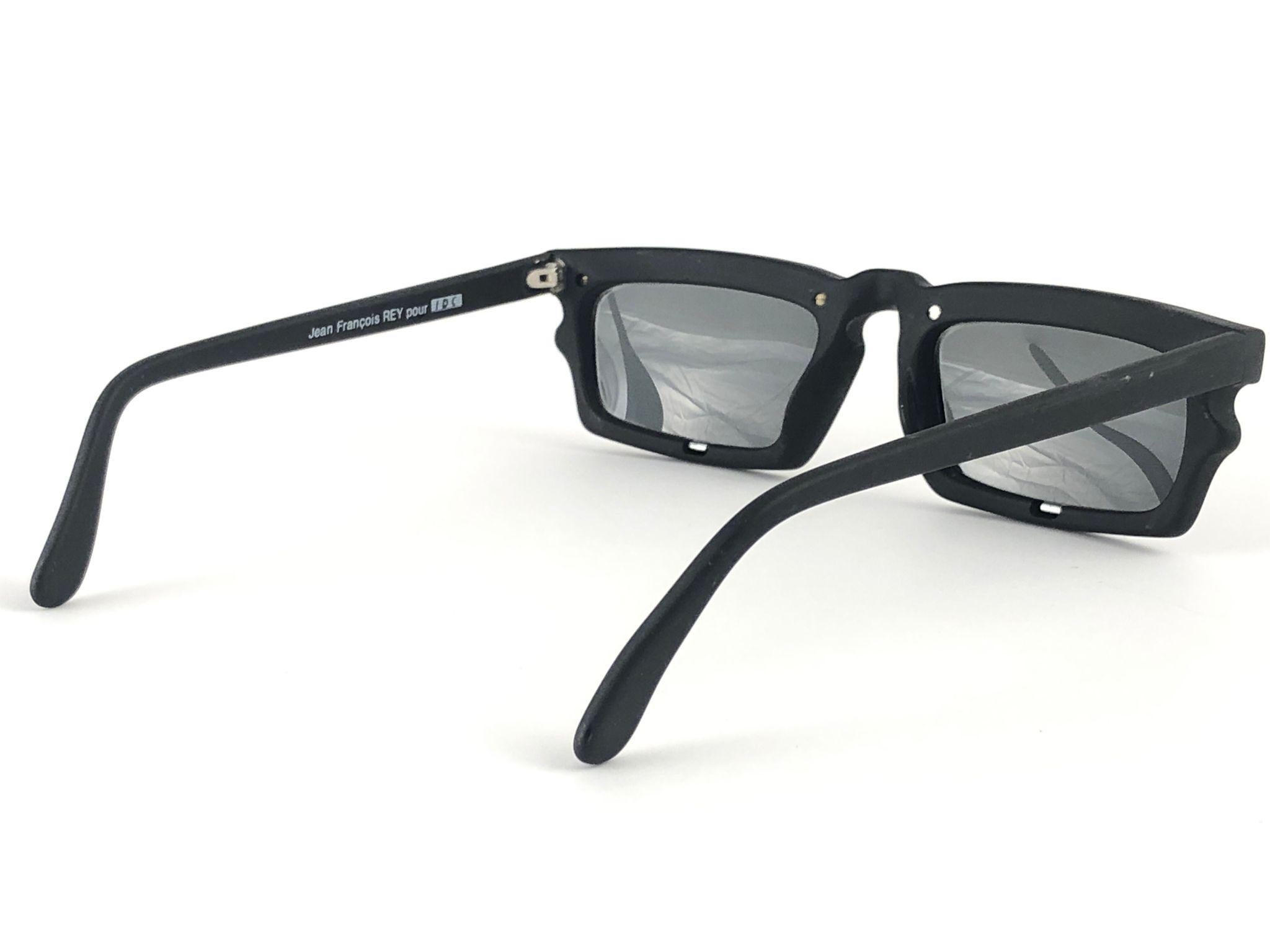 Women's or Men's New Vintage IDC 767 Rectangular Grey Lenses Sunglasses 1980's Made in France