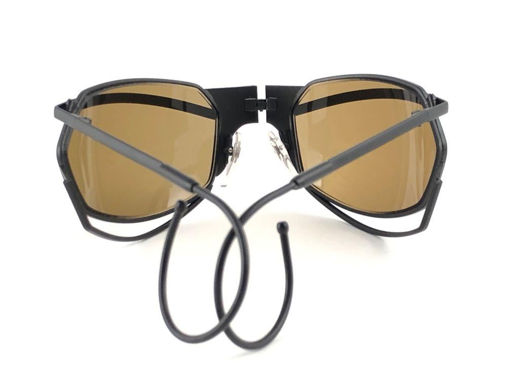 New Vintage IDC G1 Marithe Francois Girbaud Folding Black mate Sunglasses France For Sale 5