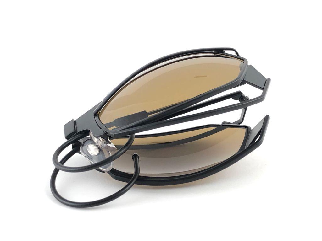 New Vintage IDC G1 Marithe Francois Girbaud Folding Black mate Sunglasses France For Sale 6