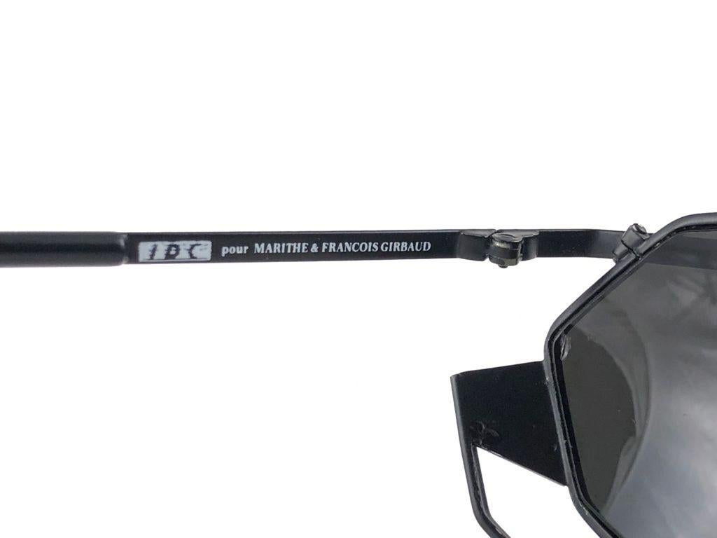 Women's or Men's New Vintage IDC G1 Marithe Francois Girbaud Folding Black mate Sunglasses France For Sale