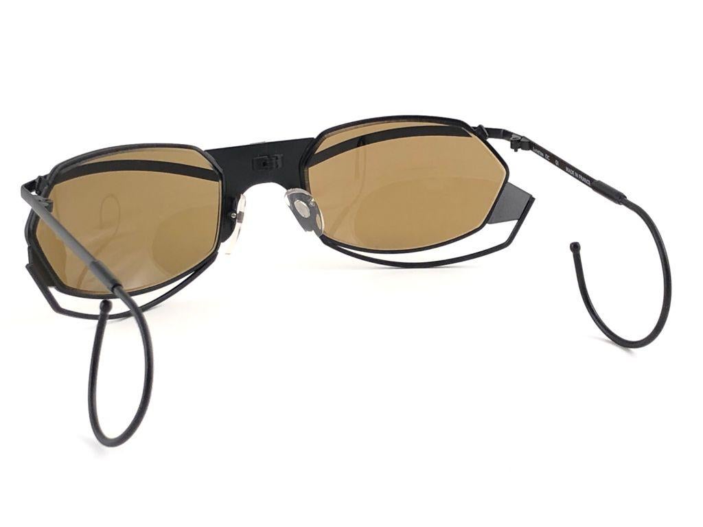 New Vintage IDC G1 Marithe Francois Girbaud Folding Black mate Sunglasses France For Sale 2