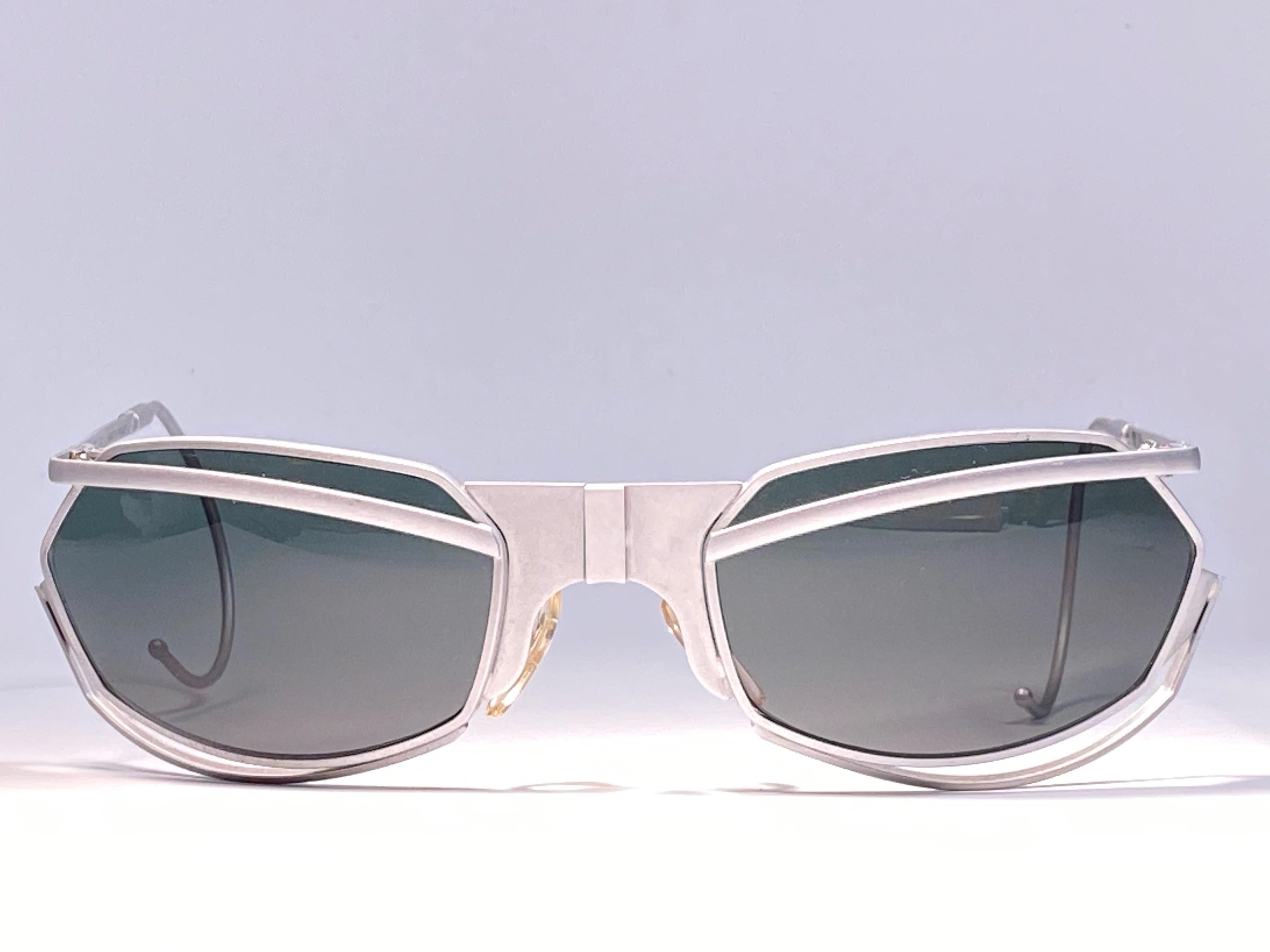 New Vintage IDC Pour Marithe Francois Girbaud Folding Silver Sunglasses France 2