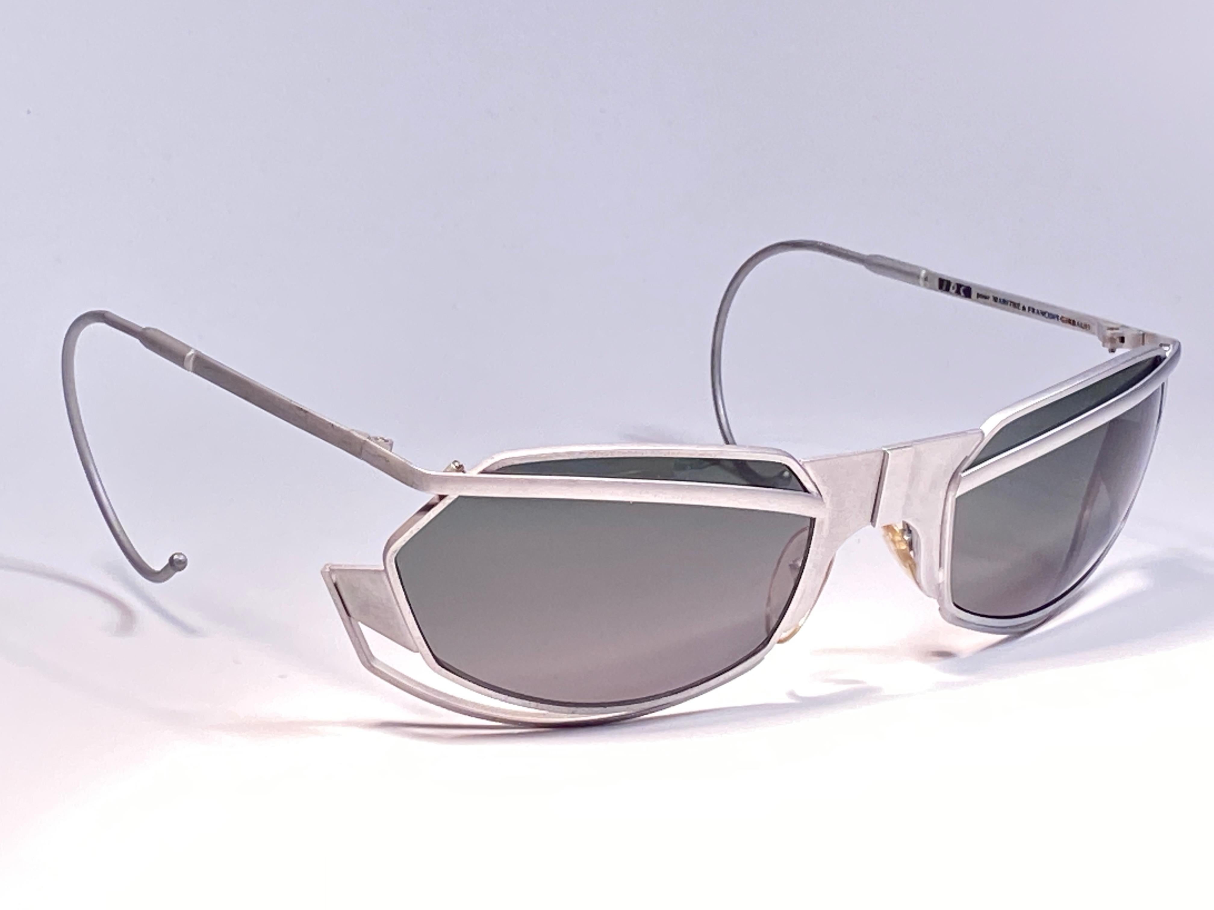 New Vintage IDC Pour Marithe Francois Girbaud Folding Silver Sunglasses France 1