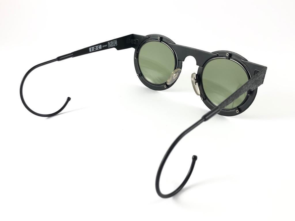 New Vintage IDC Pour Marithe Francois Girbaud Round Black Sunglasses France For Sale 5
