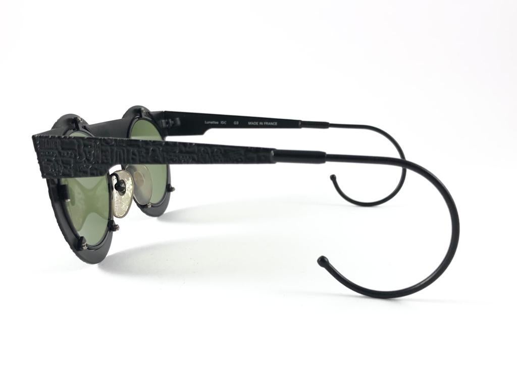New Vintage IDC Pour Marithe Francois Girbaud Round Black Sunglasses France For Sale 9
