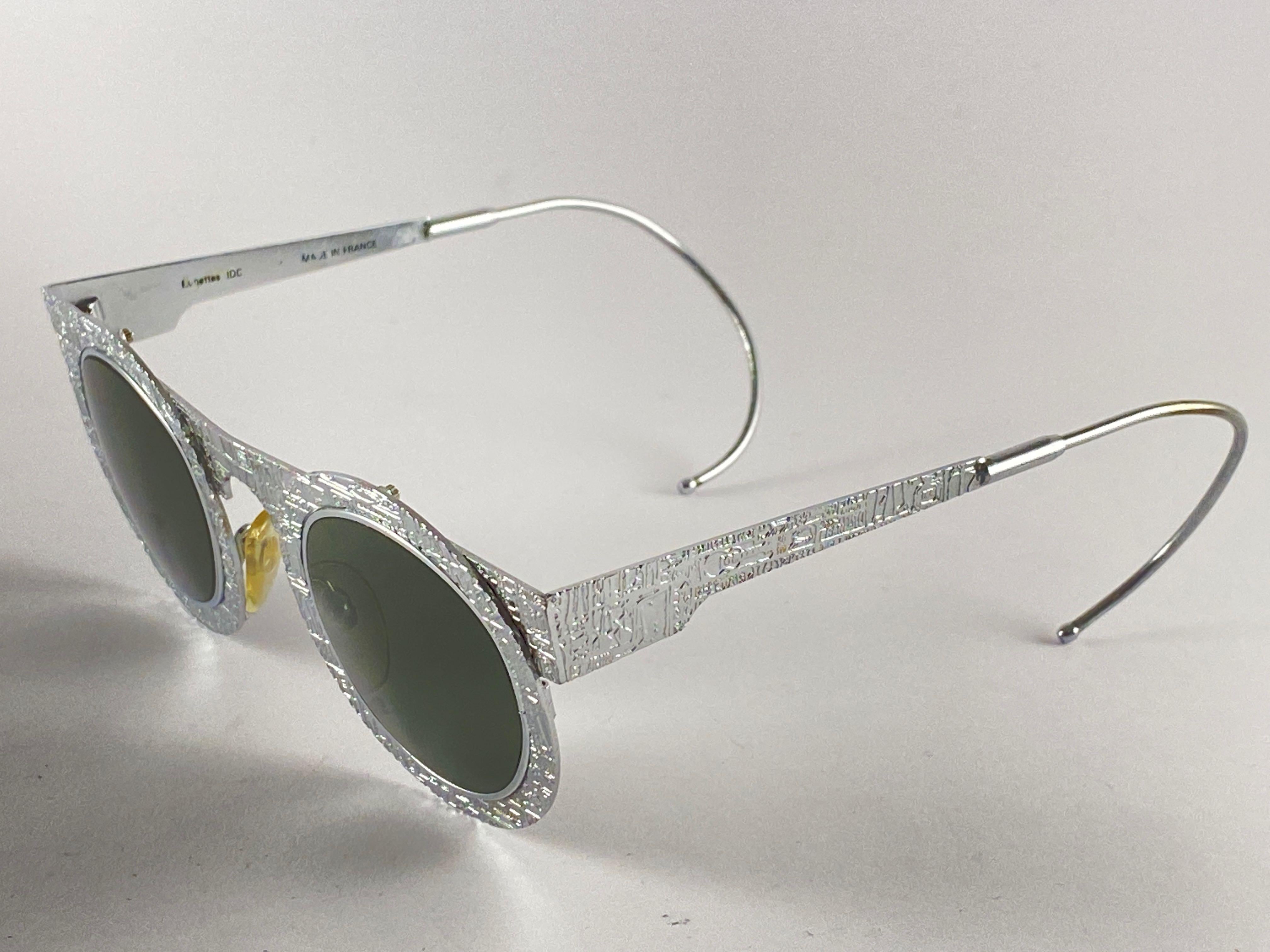 New Vintage IDC Pour Marithe Francois Girbaud Round Silver Sunglasses France Unisexe en vente