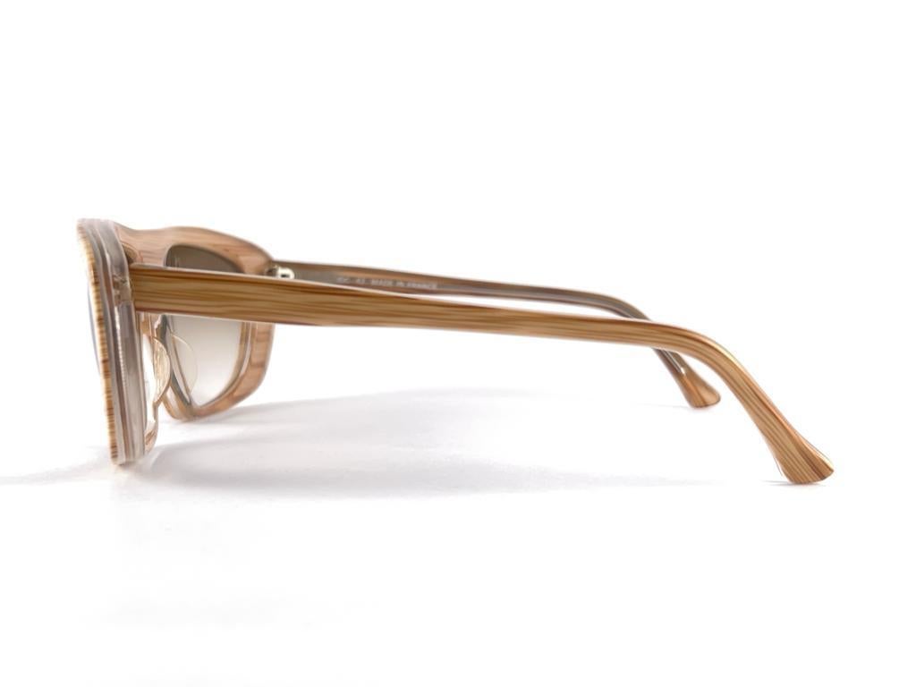 Women's or Men's New Vintage IDC Translucent & Wood Pattern Gradient Lenses Sunglasses 80s France For Sale