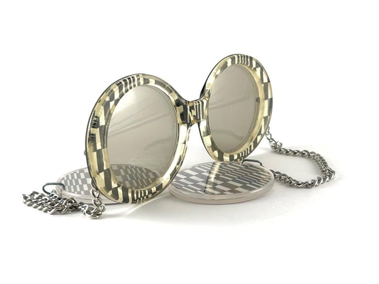 Je Dol Sunglasses Rare assorted  Pendant Earrings *Vintage* 1970s * (one pair) NEW VINTAGE JE DOL PENDANT EARRING CHESS PATTERN SUNGLASSES  main image 3