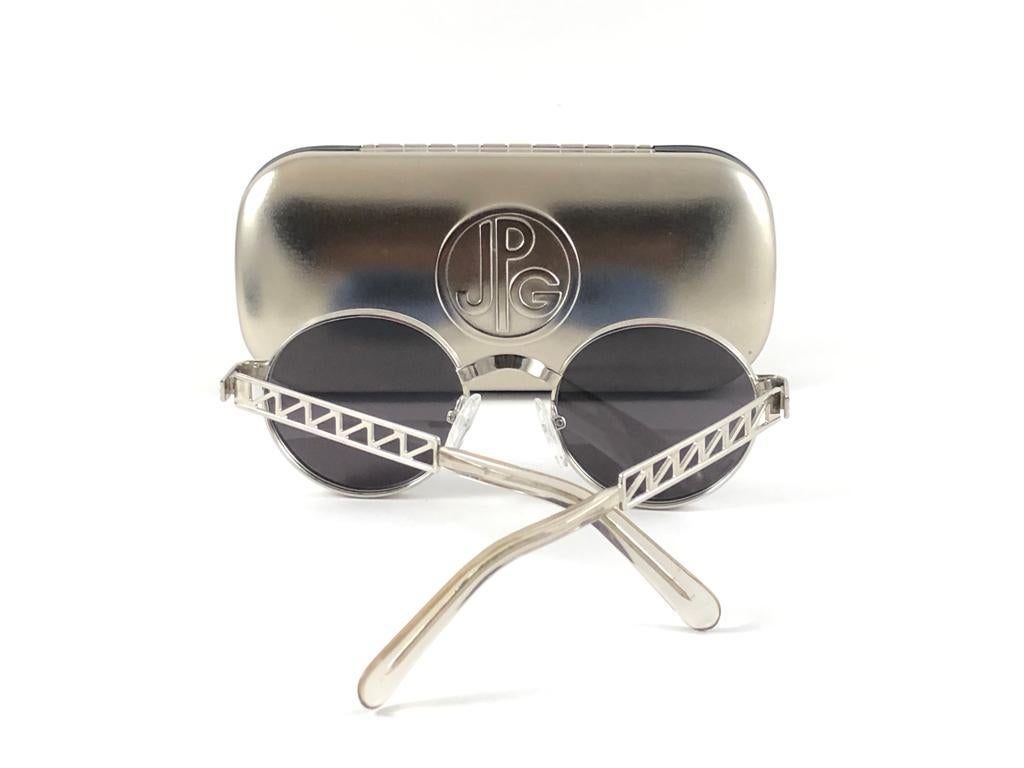 New Vintage Jean Paul Gaultier 56 0173 Round Blue Lens 1990's Sunglasses Japan For Sale 2