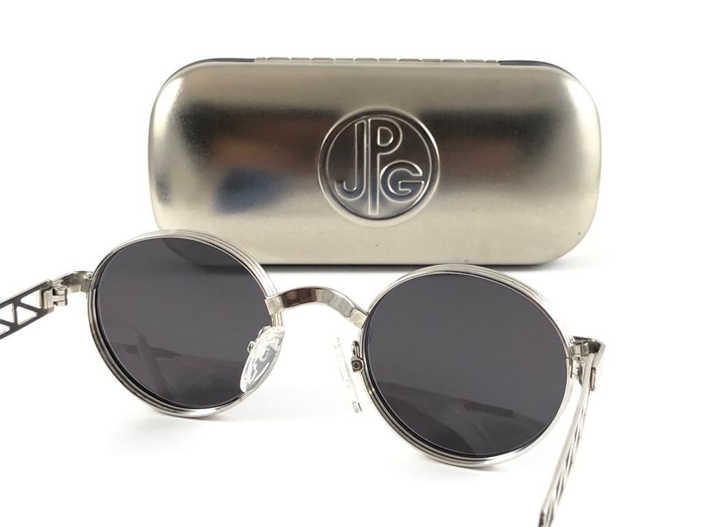 Gray New Vintage Jean Paul Gaultier 56 0173 Round Blue Lens 1990's Sunglasses Japan For Sale