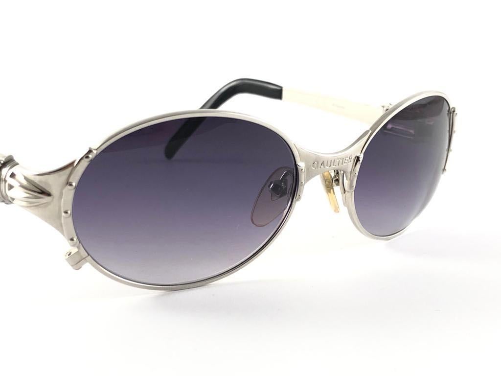 New Vintage Jean Paul Gaultier 56 5106 Silver Oval  Frame Sunglasses  For Sale 5