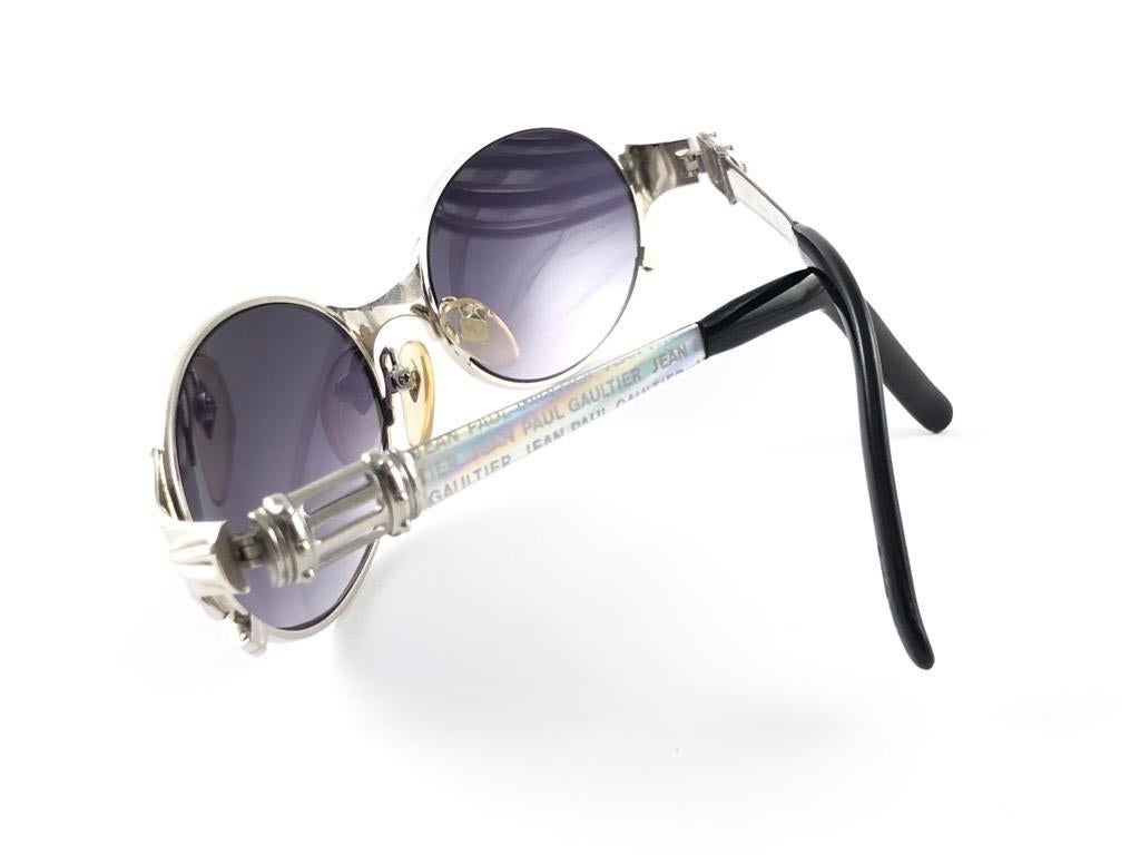 New Vintage Jean Paul Gaultier 56 5106 Silver Oval  Frame Sunglasses  In Excellent Condition For Sale In Baleares, Baleares