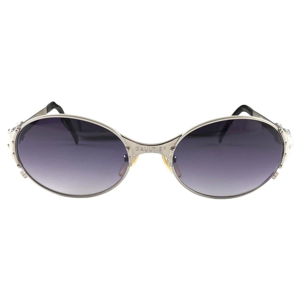 Nouveau Vintage Jean Paul Gaultier 56 5106 Silver Oval Silver  Lunettes de soleil avec monture  en vente