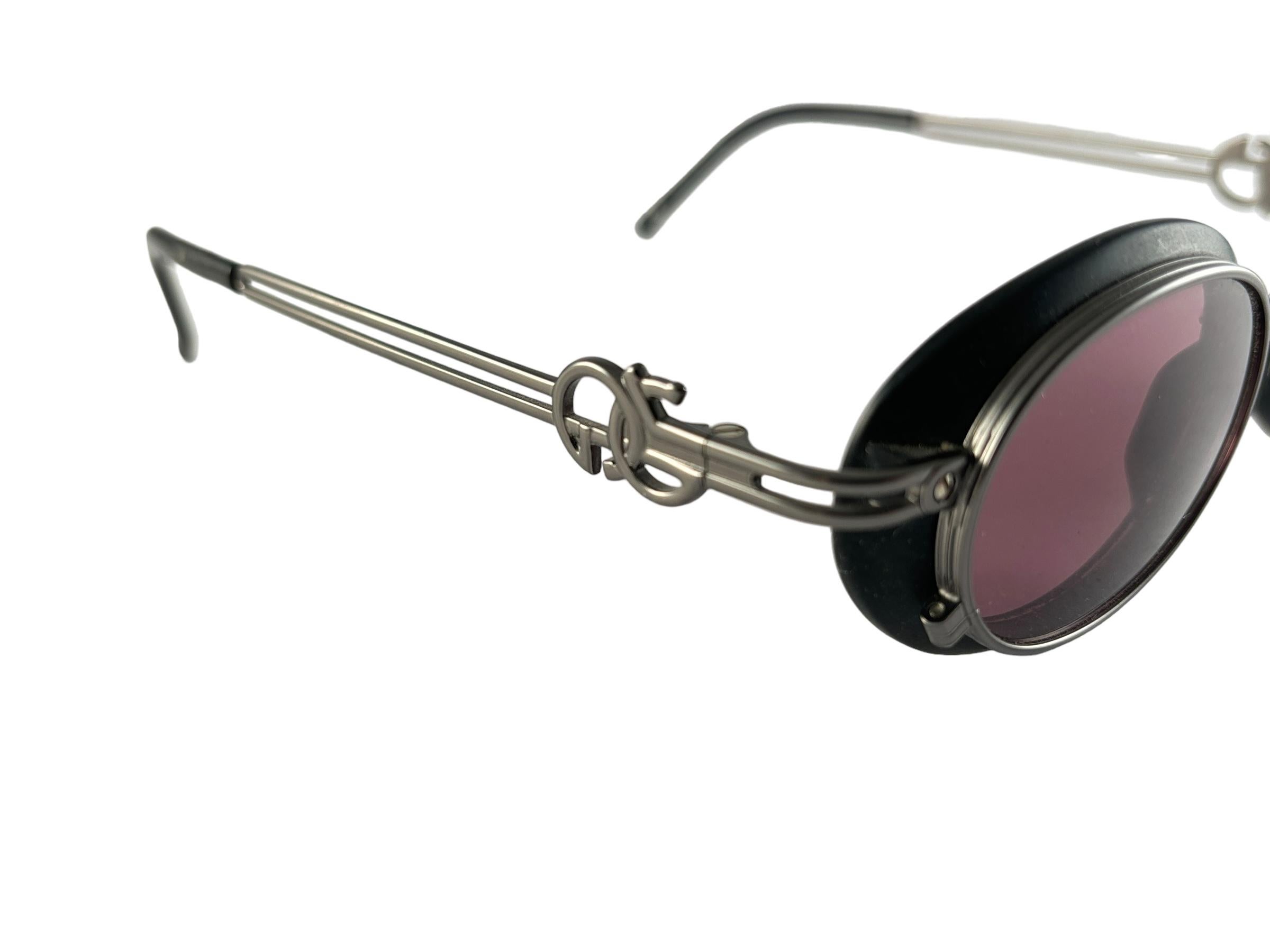 New Vintage Jean Paul Gaultier 58 5201 Black Oval Euphoria Frame Sunglasses For Sale 1