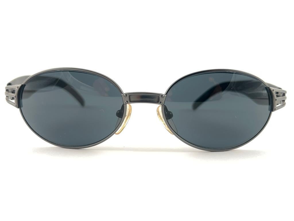 New Vintage Jean Paul Gaultier 58 7203 Oval Silver Sunglasses 1990's Japan For Sale 12