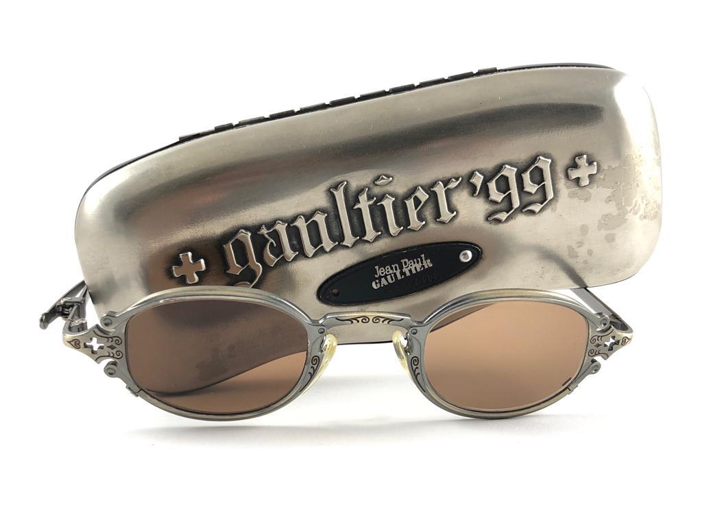 New Vintage Jean Paul Gaultier Limited Edition 56 0001 Side Clip 99' Sunglasses  For Sale 7