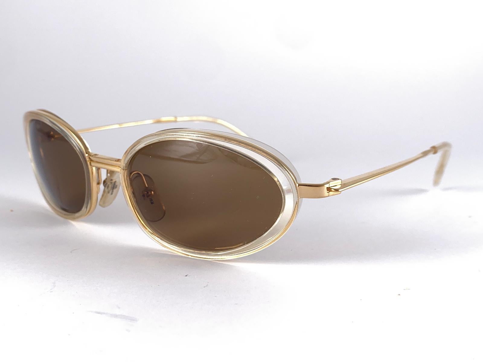 











New Vintage Joop! 1990'S Mod 8700 Small Tortoise Sleek Frame Sunglasses Made In Germany.

Spotless Grey Lenses.

New, Never Worn Or Displayed.

This Item May Show Minor Sign Of Wear Due To Storage.

Front : 13 Cms
Lens Height : 3.5 